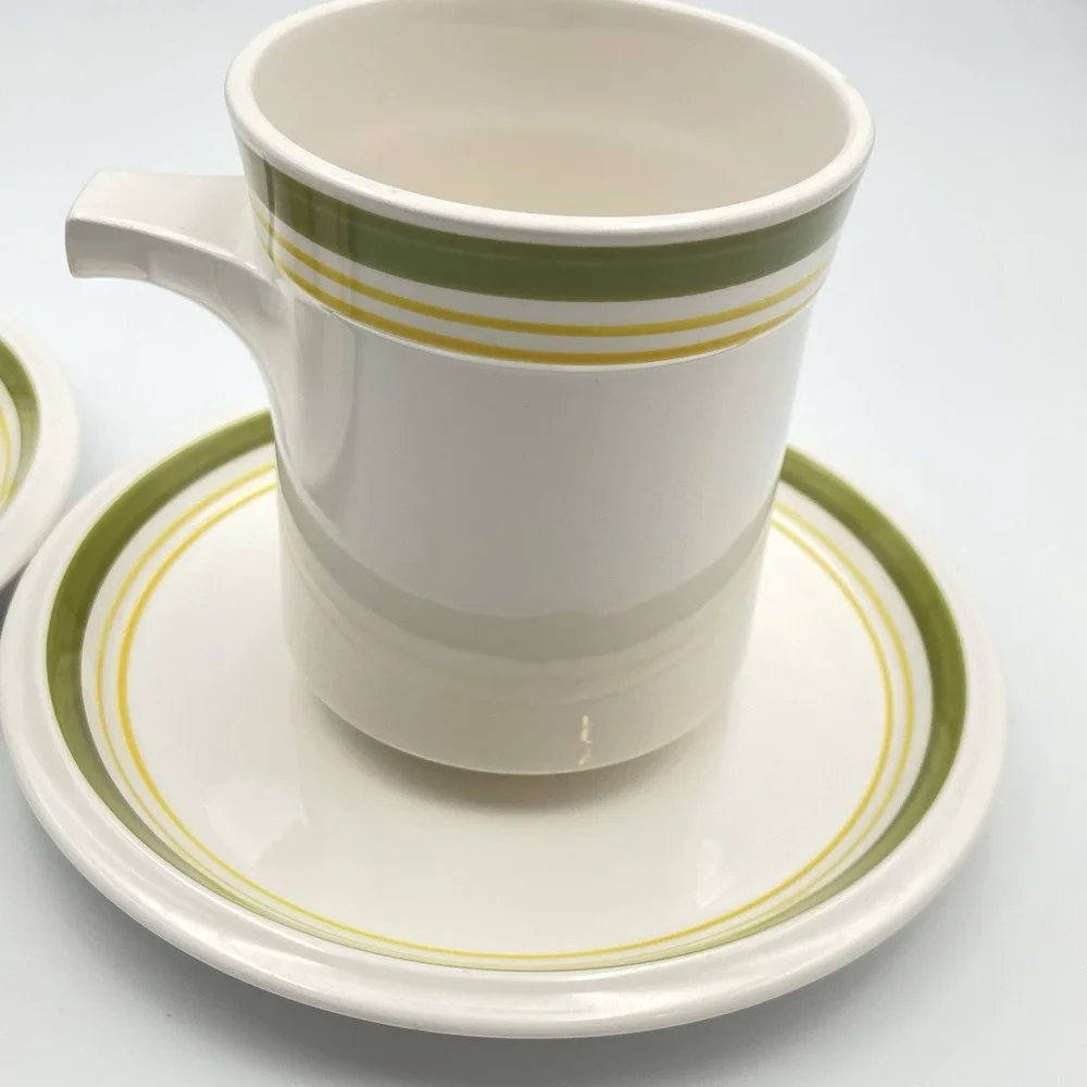 Mikasa Light 'n Lively Bahama 5401 Cup & Spouted Feeder Cup w/ Saucers Japan‎